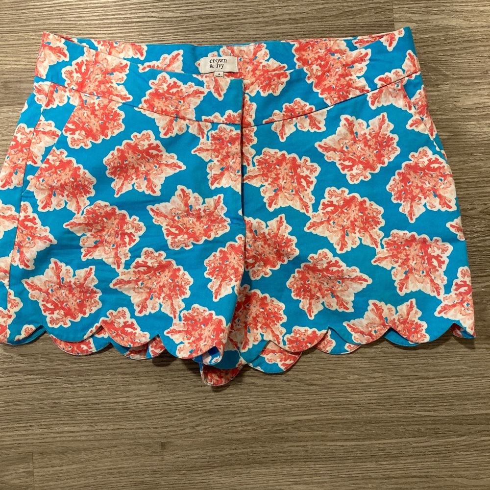 Crown & Ivy Shorts